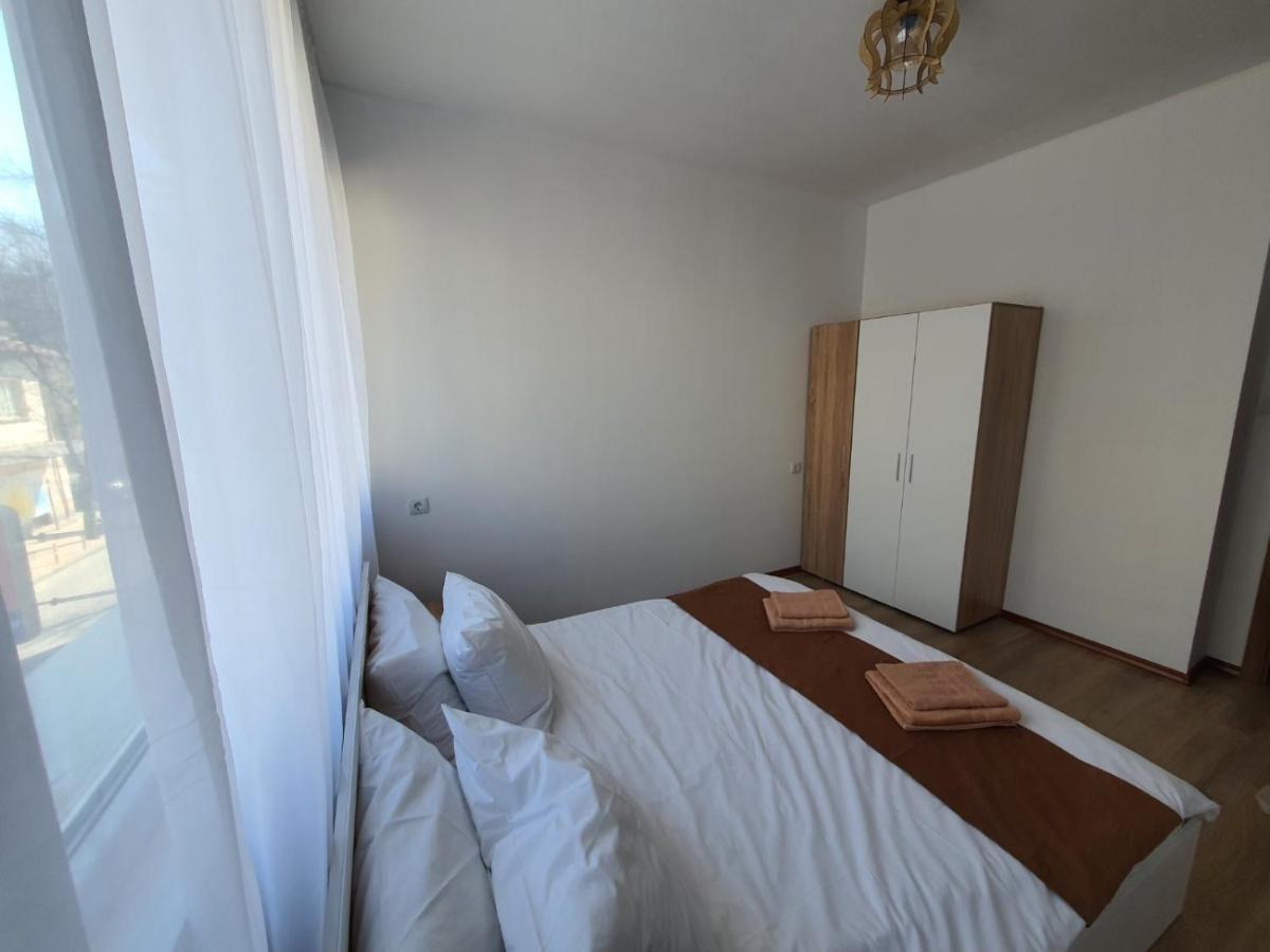 The Center Apartments Comfort Szandanszki Kültér fotó