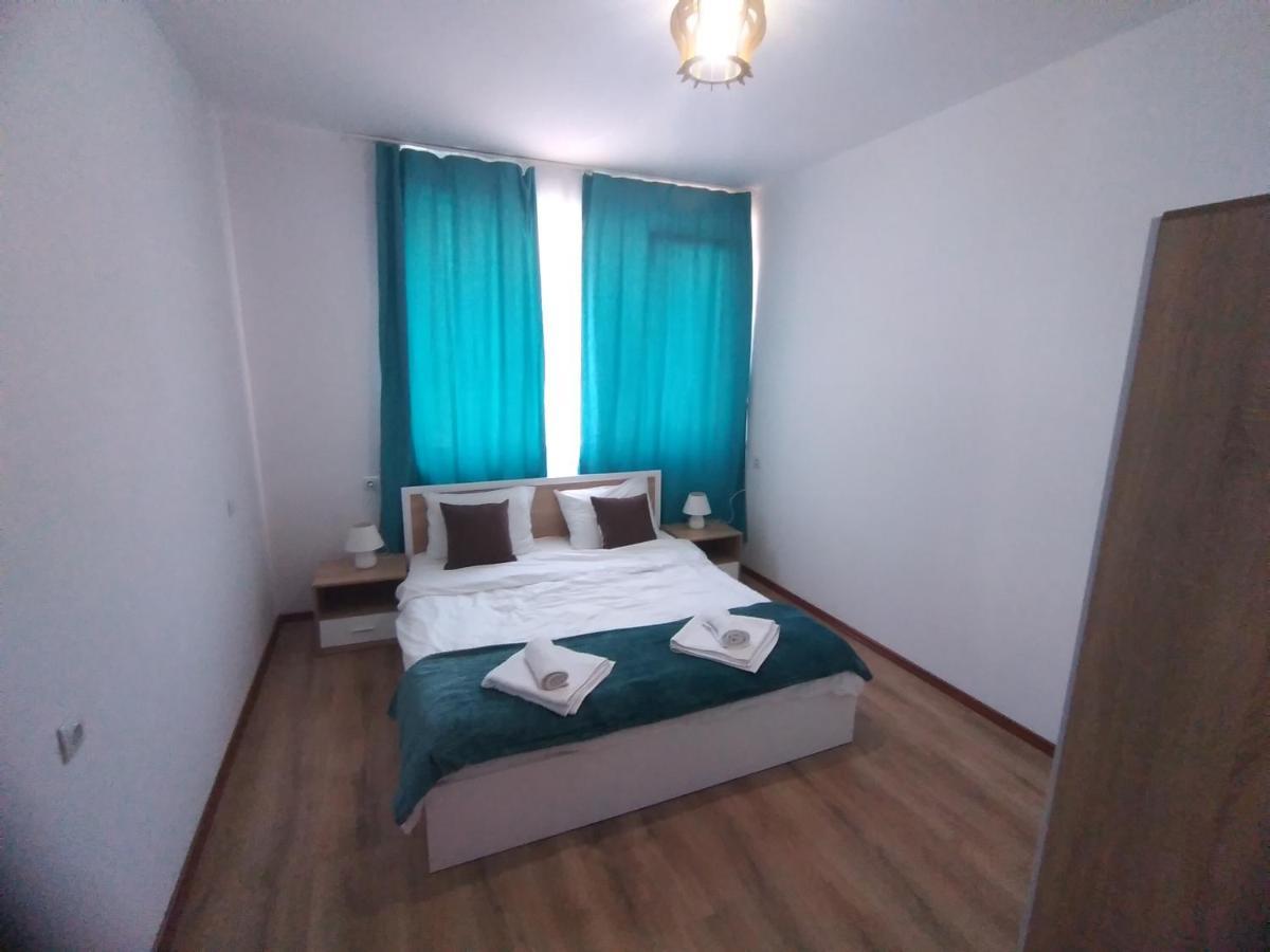 The Center Apartments Comfort Szandanszki Kültér fotó