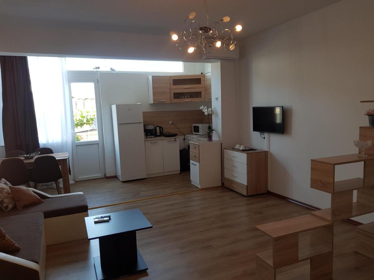 The Center Apartments Comfort Szandanszki Kültér fotó