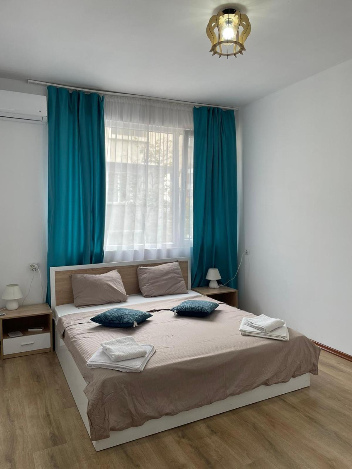 The Center Apartments Comfort Szandanszki Kültér fotó