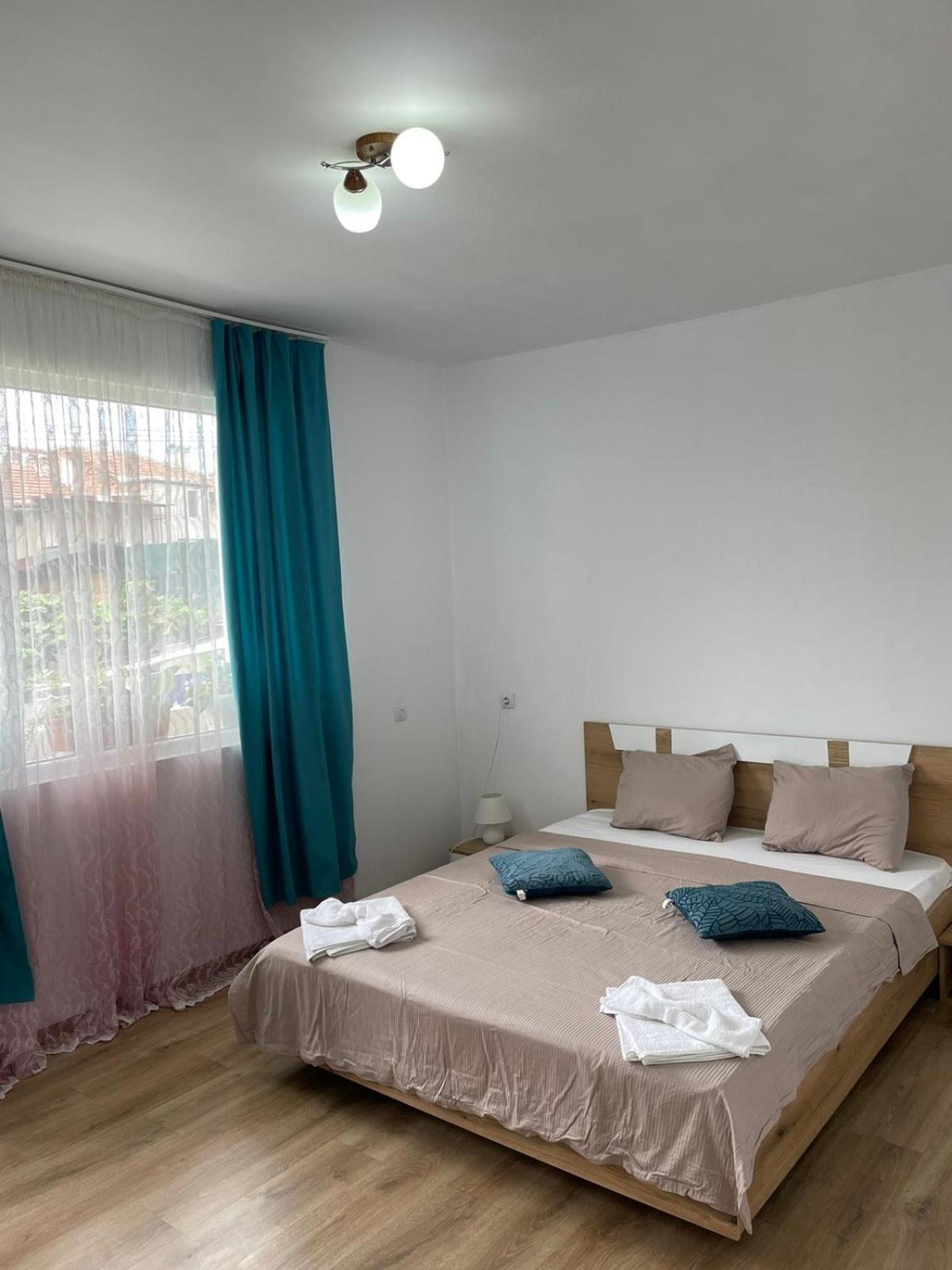 The Center Apartments Comfort Szandanszki Kültér fotó